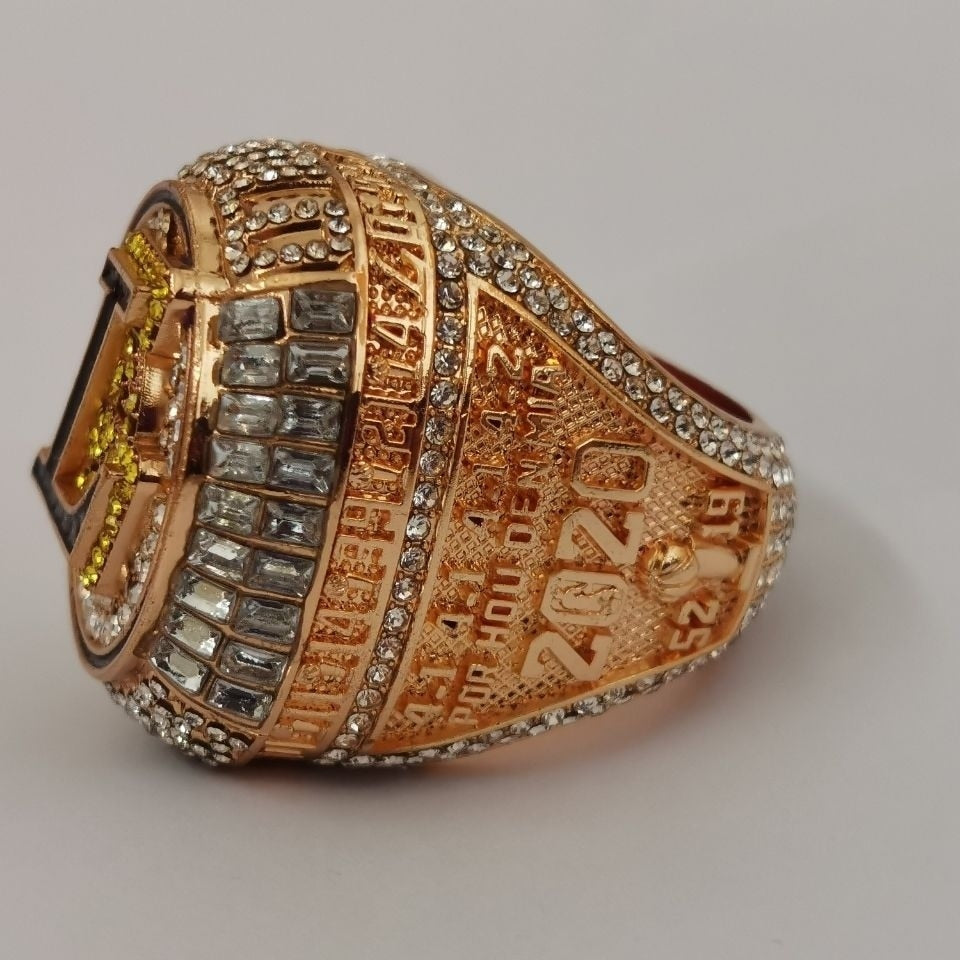 2020 Los Angeles Lakers championship ring